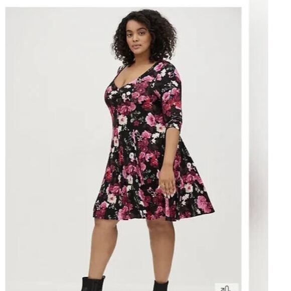 Torrid Sweetheart Skater Dress Super Soft Floral Black Pink 1 1X 14-16 NWT - Picture 1 of 11